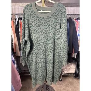 Women’s Size 2XL Green Cheetah Print Sweater (pit to pit 30in)